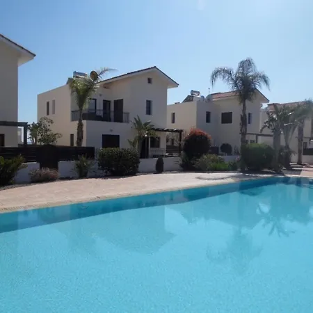 Alexandra Villa *